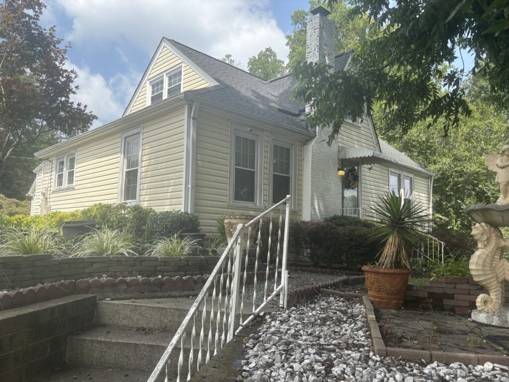 Front / side view of house